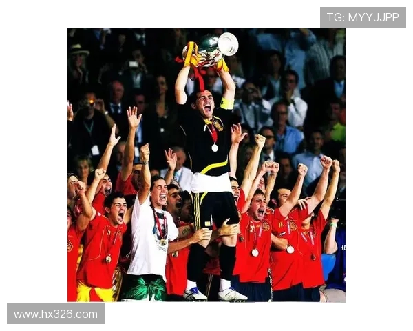 伊克尔·卡西利亚斯：从少年门将到传奇守门员的足球人生与辉煌成就