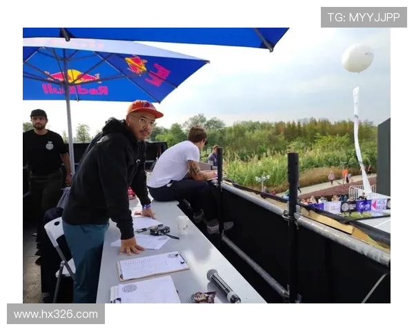 深圳滑板队的意识觉醒与文化传承探索之旅 深圳滑板队的意识觉醒与文化传承探索之旅