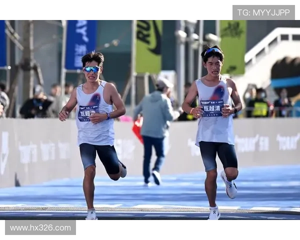 马拉松大满贯点评:北京攀岩队如何在比赛中展现出色的经验与实力 马拉松大满贯点评:北京攀岩队如何在比赛中展现出色的经验与实力