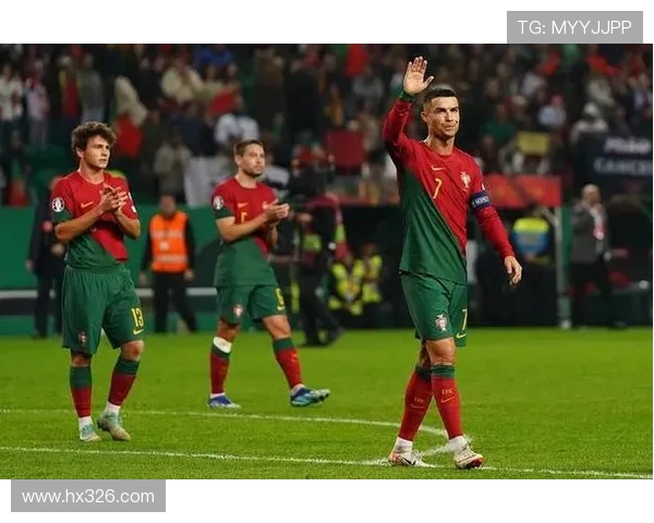 C罗领衔葡萄牙队迎战乌克兰欧预赛争夺激烈瞬间回顾